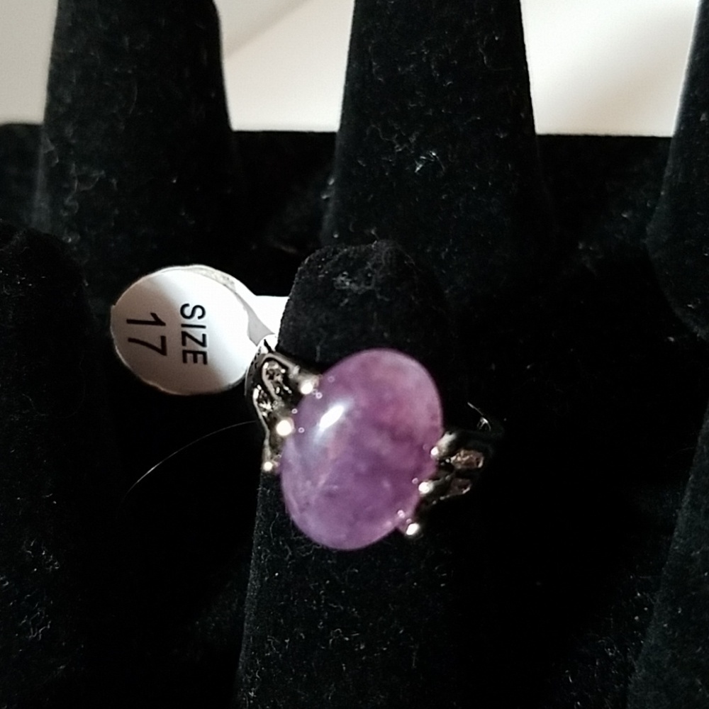 Gorgeous Stone Ring Size 7 Purple Marble Faux.